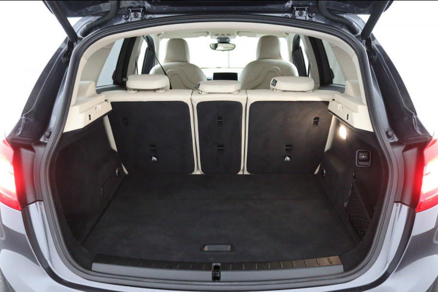 BMW 2 Serie Active Tourer 220i High Executive BMW 2 Serie Active Tourer 220i High Executive