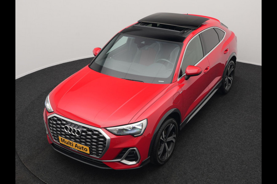 Audi Q3 Sportback 45 TFSI e S Line Plug In Hybrid 245pk Dealer O.H PHEV | Panodak | Adaptive Cruise | Lederen Sportstoelen Memory & Verwarmd | Sfeerverlichting | Camera | Virtual | Blis | Navigatie | DAB |