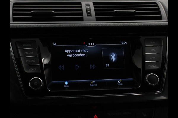 Škoda Fabia Combi 1.0 TSI Automaat Business Edition | Trekhaak | Navigatie | Apple Carplay/Android Auto | Parkeersensoren achter | Stoelverwarming | Cruise Control | Airco | | Lichtmetalen velgen