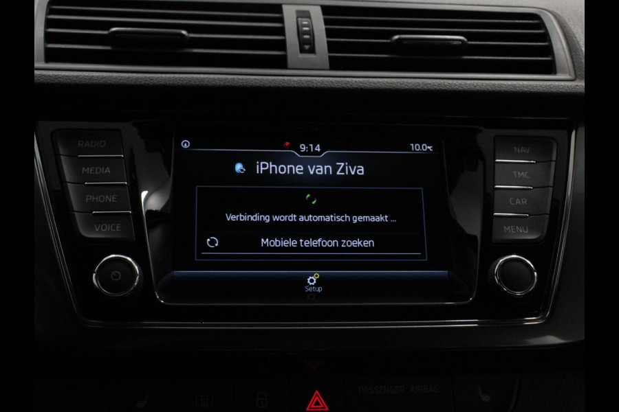 Škoda Fabia Combi 1.0 TSI Automaat Business Edition | Trekhaak | Navigatie | Apple Carplay/Android Auto | Parkeersensoren achter | Stoelverwarming | Cruise Control | Airco | | Lichtmetalen velgen