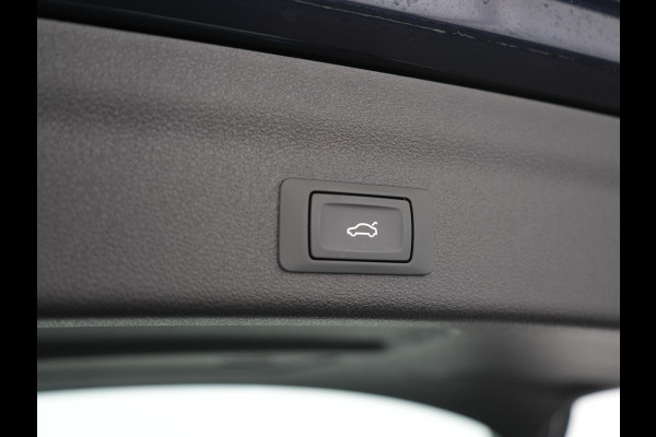 Audi A6 Avant 50 TFSI e quattro S Line Plug In Hybrid 300pk PHEV | Trekhaak Af Fabriek | Panodak | Head Up | Bang & Olufsen | Lederen Sportstoelen Verwarmd | Adaptive Cruise | Apple Carplay | Camera | Blis | Navigatie | Virtual | DAB | JGS-28-R