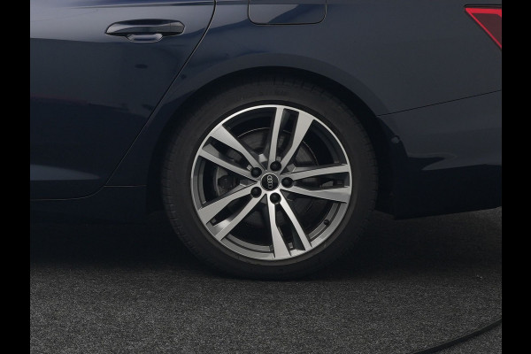 Audi A6 Avant 50 TFSI e quattro S Line Plug In Hybrid 300pk PHEV | Trekhaak Af Fabriek | Panodak | Head Up | Bang & Olufsen | Lederen Sportstoelen Verwarmd | Adaptive Cruise | Apple Carplay | Camera | Blis | Navigatie | Virtual | DAB | JGS-28-R