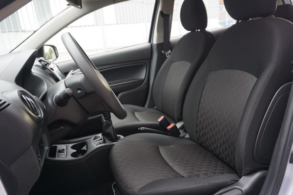 Mitsubishi Space Star 1.2 Cool+/AppleCarPlay Navigatie/Airco/Nette Auto /All-Season banden.