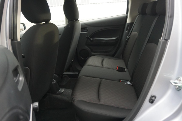 Mitsubishi Space Star 1.2 Cool+/AppleCarPlay Navigatie/Airco/Nette Auto /All-Season banden.