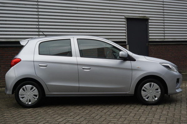 Mitsubishi Space Star 1.2 Cool+/AppleCarPlay Navigatie/Airco/Nette Auto /All-Season banden.