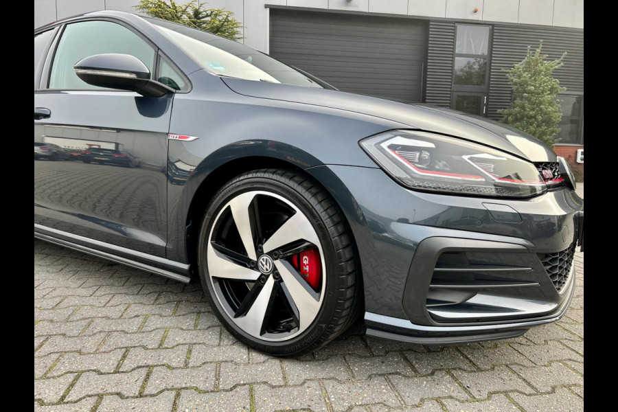 Volkswagen Golf GTI 2.0 TSI 245pk Performance Volkswagen Golf GTI 2.0 TSI 245pk Performance