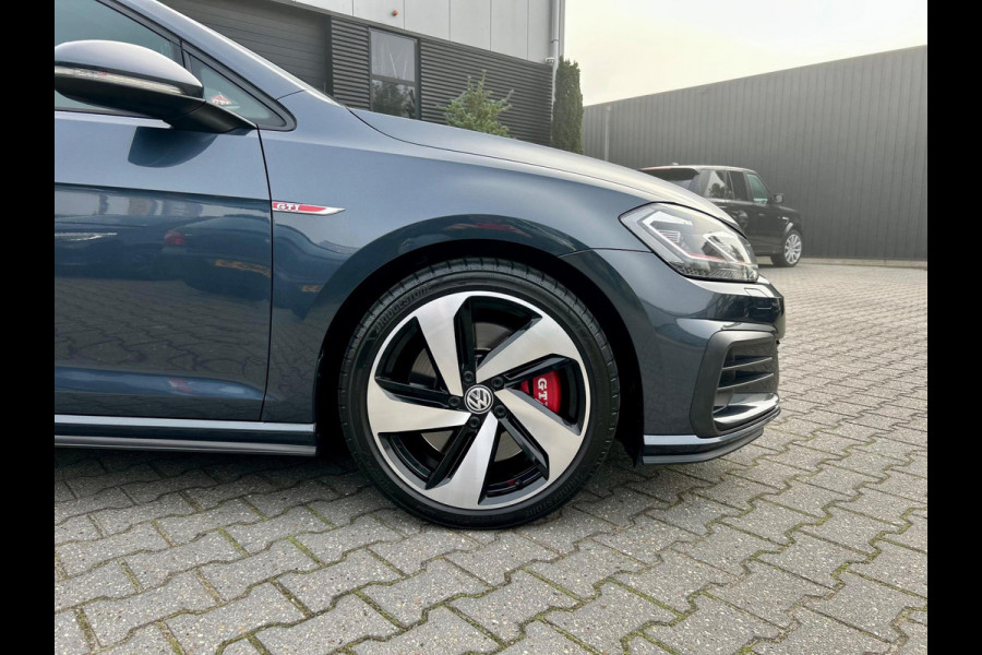 Volkswagen Golf GTI 2.0 TSI 245pk Performance Volkswagen Golf GTI 2.0 TSI 245pk Performance