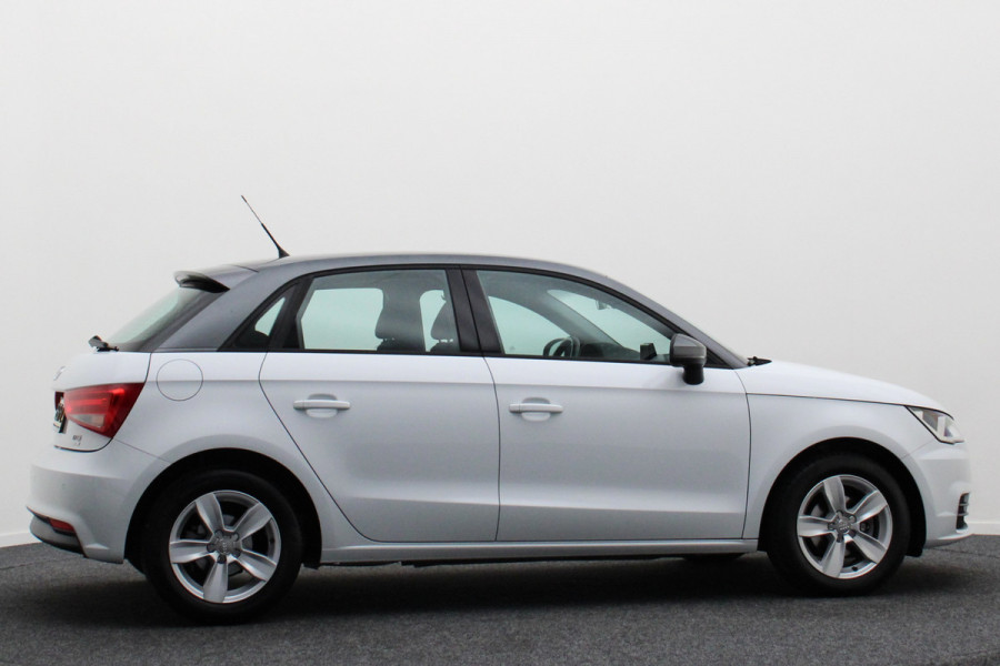 Audi A1 Sportback 1.0 TFSI Advance Sport Automaat Two-Tone, Navigatie, Climate, Stoelverwarming, Cruise, PDC Audi A1 Sportback 1.0 TFSI Advance Sport Automaat Two-Tone, Navigatie, Climate, Stoelverwarming, Cruise, PDC