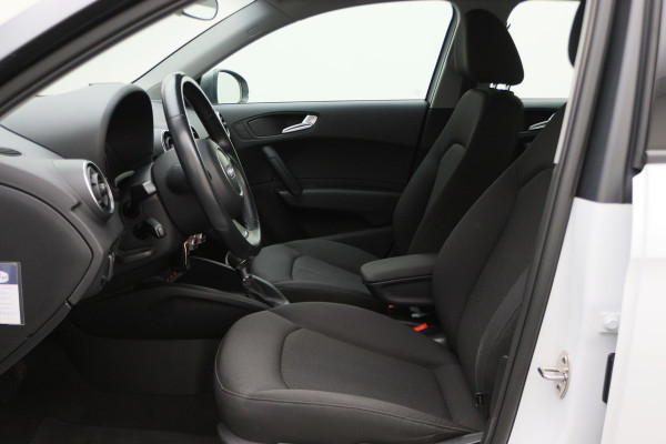 Audi A1 Sportback 1.0 TFSI Advance Sport Automaat Two-Tone, Navigatie, Climate, Stoelverwarming, Cruise, PDC Audi A1 Sportback 1.0 TFSI Advance Sport Automaat Two-Tone, Navigatie, Climate, Stoelverwarming, Cruise, PDC
