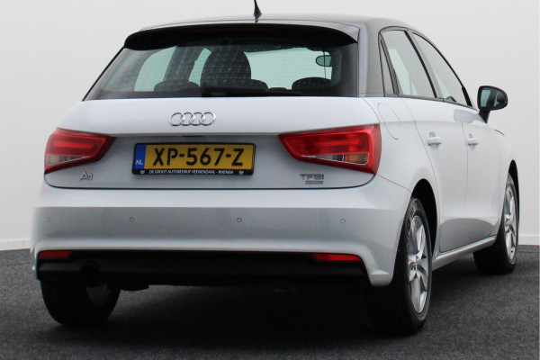 Audi A1 Sportback 1.0 TFSI Advance Sport Automaat Two-Tone, Navigatie, Climate, Stoelverwarming, Cruise, PDC Audi A1 Sportback 1.0 TFSI Advance Sport Automaat Two-Tone, Navigatie, Climate, Stoelverwarming, Cruise, PDC