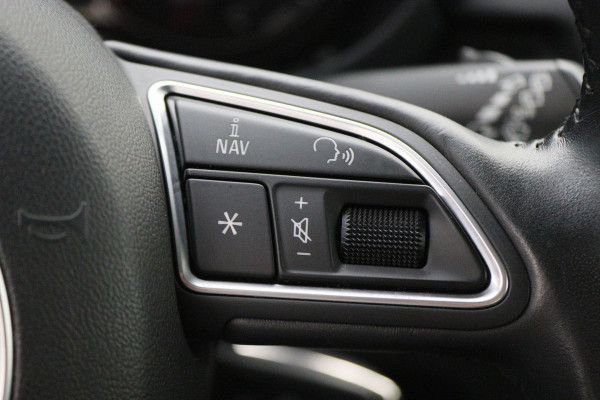 Audi A1 Sportback 1.0 TFSI Advance Sport Automaat Two-Tone, Navigatie, Climate, Stoelverwarming, Cruise, PDC Audi A1 Sportback 1.0 TFSI Advance Sport Automaat Two-Tone, Navigatie, Climate, Stoelverwarming, Cruise, PDC