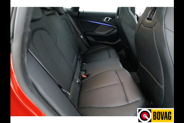 BMW 2 Serie Gran Coupé 220i M-Sport Plus Bus. Edition Plus | Pano | Harman Kardon | Memory stoelen | Sportstoelen | Leer, Headup, Camera, Stoel & Stuurverw, BMW 2 Serie Gran Coupé 220i M-Sport Plus Bus. Edition Plus | Pano | Harman Kardon | Memory stoelen | Sportstoelen | Leer, Headup, Camera, Stoel & Stuurverw,