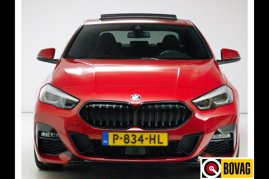 BMW 2 Serie Gran Coupé 220i M-Sport Plus Bus. Edition Plus | Pano | Harman Kardon | Memory stoelen | Sportstoelen | Leer, Headup, Camera, Stoel & Stuurverw, BMW 2 Serie Gran Coupé 220i M-Sport Plus Bus. Edition Plus | Pano | Harman Kardon | Memory stoelen | Sportstoelen | Leer, Headup, Camera, Stoel & Stuurverw,