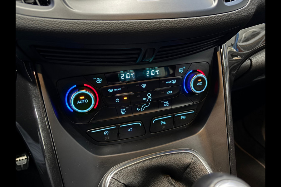 Ford Kuga 1.5 EcoBoost ST Line Navi | Clima | Pano | Trekhaak Ford Kuga 1.5 EcoBoost ST Line Navi | Clima | Pano | Trekhaak