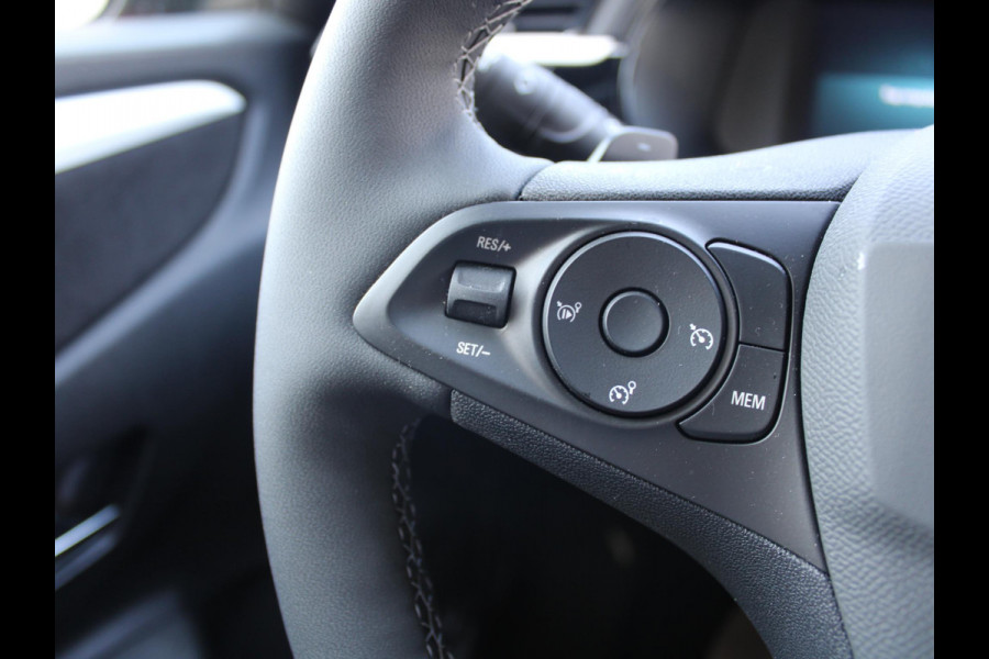 Opel Corsa 1.2 Turbo Hybrid GS AUTOMAAT | NAVIGATIE | CARPLAY | ACHTERUITRIJCAMERA MET SENSOREN |