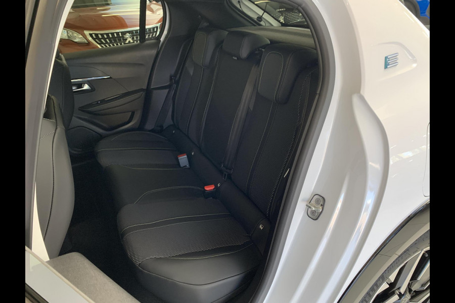 Peugeot e-208 EV GT 51 kWh | NAVIGATIE | 360 GRADEN CAMERA |