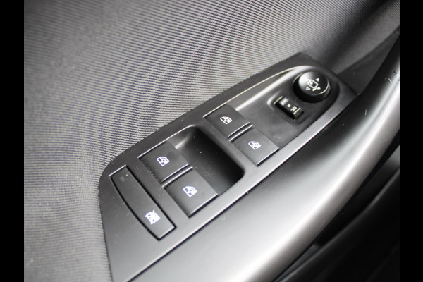 Opel Astra 1.4 Turbo Innovation | 150 PK | NAVIGATIE | ACHTERUITRIJCAMERA |