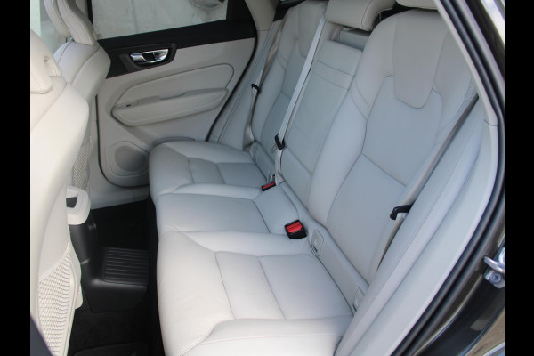 Volvo XC60 2.0 T8 Twin Engine AWD Inscription | ELEKTRISCH SCHUIFDAK | LEDEREN BEKLEDING | 360 GRADEN CAMERA | CRUISE CONTROL ADAPTIEF |