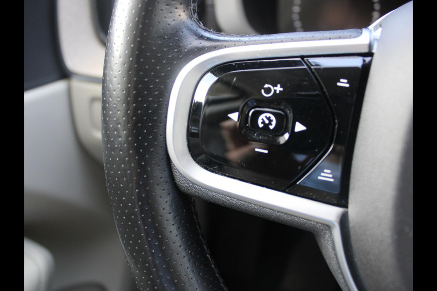 Volvo XC60 2.0 T8 Twin Engine AWD Inscription | ELEKTRISCH SCHUIFDAK | LEDEREN BEKLEDING | 360 GRADEN CAMERA | CRUISE CONTROL ADAPTIEF |