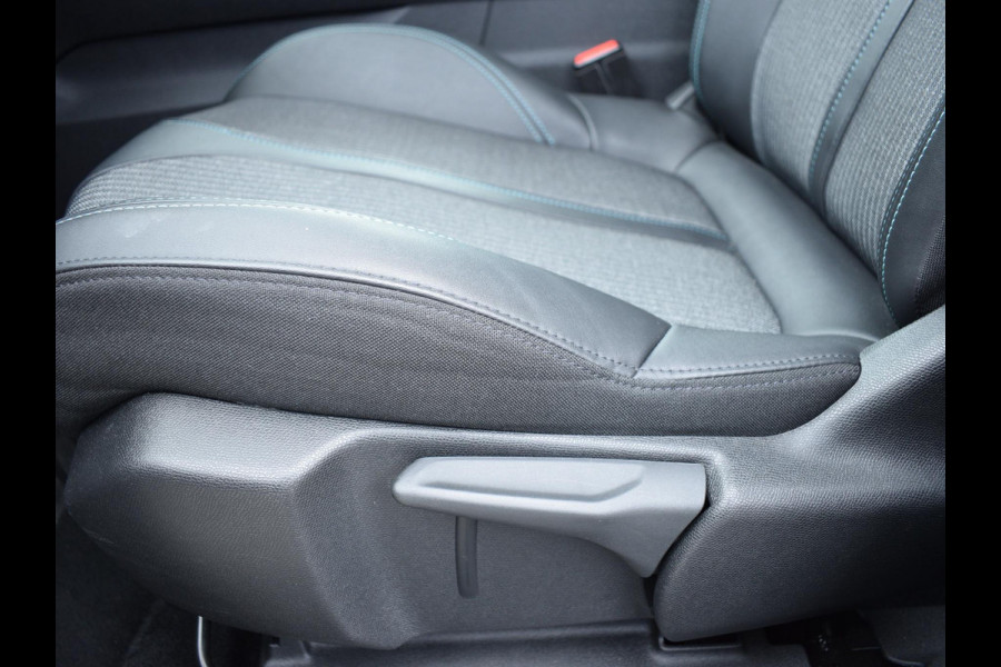 Peugeot 3008 1.2 Turbo Allure Pack Business 130 PK | 3D I-Cockpit | Navigatie | Bluetooth | Apple Carplay/Android Auto | Achteruitrijcamera