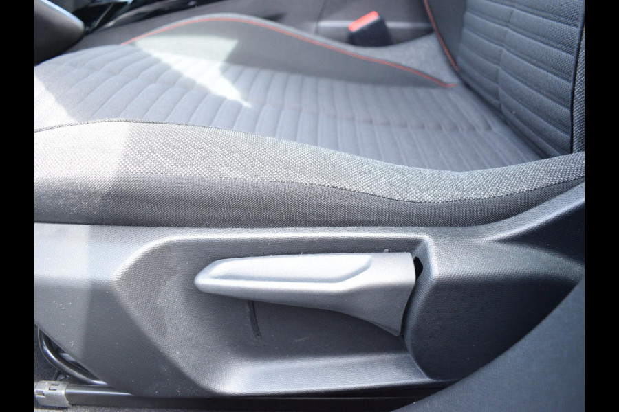 Peugeot e-2008 EV Active Pack 50 kWh | Navigatie | Parkeersensoren achter | Keyless start | Apple Carplay/Android Auto | All Season | Peugeot e-2008 EV Active Pack 50 kWh | Navigatie | Parkeersensoren achter | Keyless start | Apple Carplay/Android Auto | All Season |