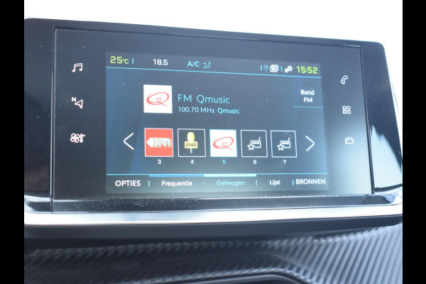 Peugeot e-2008 EV Active Pack 50 kWh | Navigatie | Parkeersensoren achter | Keyless start | Apple Carplay/Android Auto | All Season | Peugeot e-2008 EV Active Pack 50 kWh | Navigatie | Parkeersensoren achter | Keyless start | Apple Carplay/Android Auto | All Season |