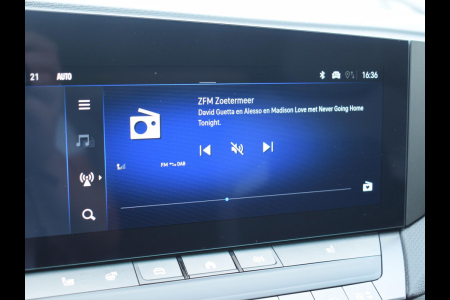 Opel Astra Sports Tourer 1.2 Turbo Hybrid Business Edition