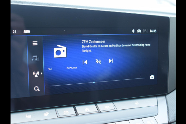 Opel Astra Sports Tourer 1.2 Turbo Hybrid Business Edition