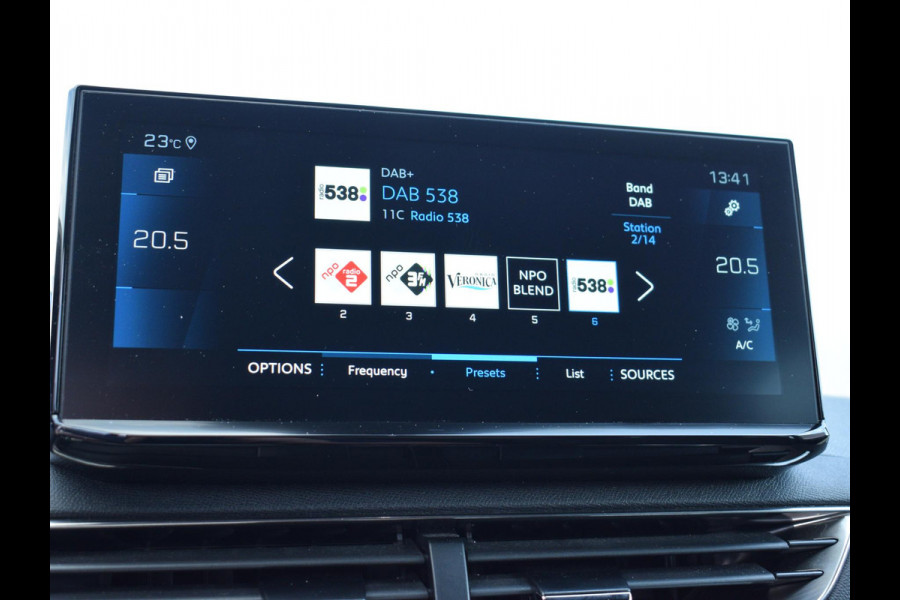 Peugeot 3008 1.2 Hybrid 136 GT 360 CAMERA MET SENSOREN | NAVIGATIE & CARPLAY | E.C.C. |