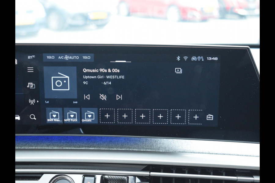 Peugeot 5008 1.2 Hybrid 136 Allure | NAVIGATIE | 360 CAMERA + SENSOREN | E.C.C. | CARPLAY | 7 PERS. | 16.004 KM Peugeot 5008 1.2 Hybrid 136 Allure | NAVIGATIE | 360 CAMERA + SENSOREN | E.C.C. | CARPLAY | 7 PERS. | 16.004 KM