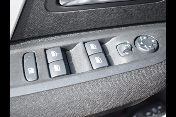 Citroën Ë-C4 Business 156pk Extended range 54 kWh CAMERA MET SENSOREN | NAVI & CARPLAY | E.C.C. | STOELVERWARMING | UIT VOORRAAD LEVERBAAR