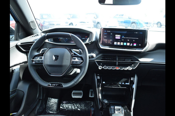 Peugeot 2008 1.2 Hybrid 136 GT | Stoelverwarming | Parkeersensoren + camera V + A | Navigatie | Massage stoelen Peugeot 2008 1.2 Hybrid 136 GT | Stoelverwarming | Parkeersensoren + camera V + A | Navigatie | Massage stoelen