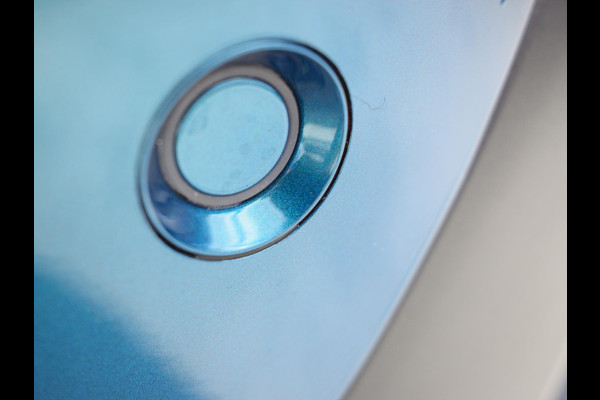 Peugeot 2008 1.2 Hybrid 136 GT | Stoelverwarming | Parkeersensoren + camera V + A | Navigatie | Massage stoelen Peugeot 2008 1.2 Hybrid 136 GT | Stoelverwarming | Parkeersensoren + camera V + A | Navigatie | Massage stoelen