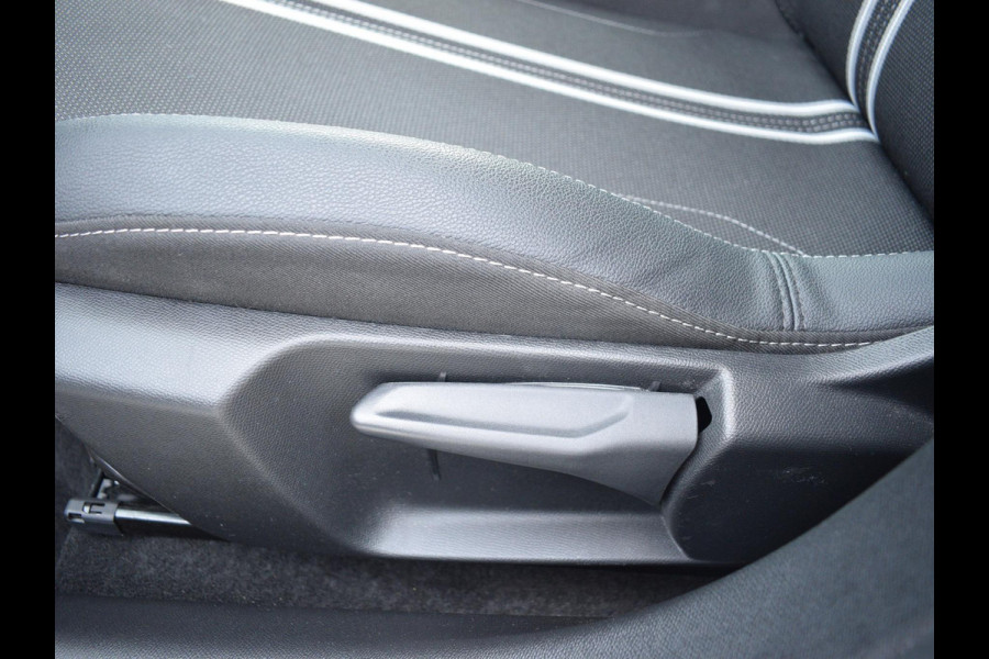 Opel Corsa 1.2 Turbo Hybrid GS 3 FASE | ACHTERUITRIJCAMERA + SENSOREN | CARPLAY | E.C.C. Opel Corsa 1.2 Turbo Hybrid GS 3 FASE | ACHTERUITRIJCAMERA + SENSOREN | CARPLAY | E.C.C.