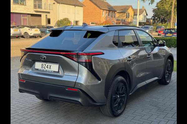 Toyota Bz4x 71,4 kWh 204pk Dynamic | Groot scherm, 360 Camera, Parkeersensoren, Elektrische achterklep, LED, Stoel + Stuurverwarming
