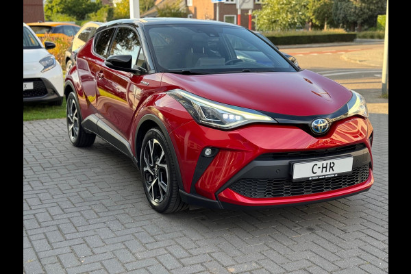 Toyota C-HR 1.8 Hybrid First Edition | Eerste eigenaar, Trekhaak, JBL, Apple CarPlay/Android auto, Dodehoekherkenning, Parkeersensoren, Stoe