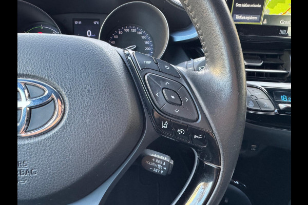 Toyota C-HR 1.8 Hybrid First Edition | Eerste eigenaar, Trekhaak, JBL, Apple CarPlay/Android auto, Dodehoekherkenning, Parkeersensoren, Stoe