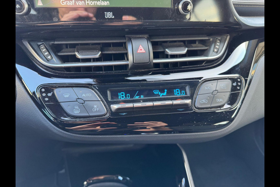 Toyota C-HR 1.8 Hybrid First Edition | Eerste eigenaar, Trekhaak, JBL, Apple CarPlay/Android auto, Dodehoekherkenning, Parkeersensoren, Stoe