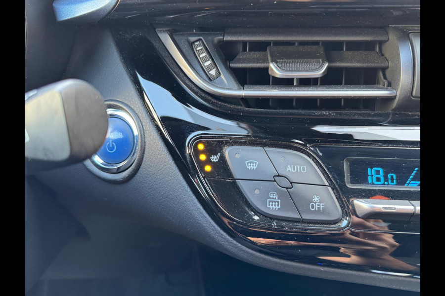Toyota C-HR 1.8 Hybrid First Edition | Eerste eigenaar, Trekhaak, JBL, Apple CarPlay/Android auto, Dodehoekherkenning, Parkeersensoren, Stoe