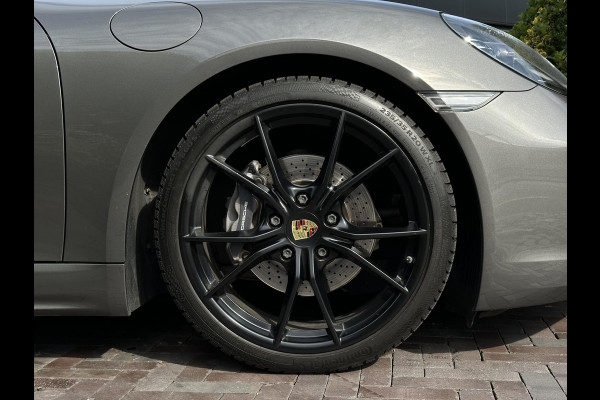 Porsche 718 Cayman 2.0 Sportchrono Adapt. Cruise BOSE Stuurverw. CarPlay Keyless LED 20”LM Agaatgrijs Porsche 718 Cayman 2.0 Sportchrono Adapt. Cruise BOSE Stuurverw. CarPlay Keyless LED 20”LM Agaatgrijs