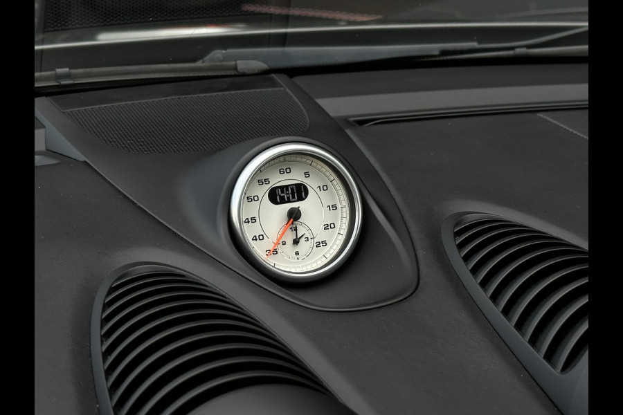 Porsche 718 Cayman 2.0 Sportchrono Adapt. Cruise BOSE Stuurverw. CarPlay Keyless LED 20”LM Agaatgrijs Porsche 718 Cayman 2.0 Sportchrono Adapt. Cruise BOSE Stuurverw. CarPlay Keyless LED 20”LM Agaatgrijs