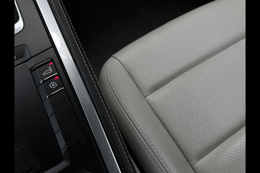 Porsche 718 Cayman 2.0 Sportchrono Adapt. Cruise BOSE Stuurverw. CarPlay Keyless LED 20”LM Agaatgrijs Porsche 718 Cayman 2.0 Sportchrono Adapt. Cruise BOSE Stuurverw. CarPlay Keyless LED 20”LM Agaatgrijs