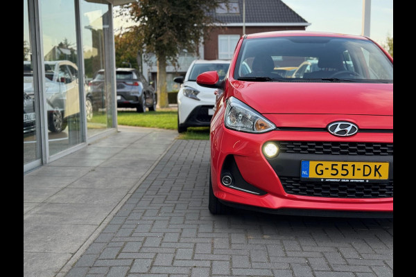 Hyundai i10 1.0i Comfort | Eerste eigenaar, Apple CarPlay/Android Auto, Lichtmetalen velgen, Cruise control, Navigatie, Parkeersensoren