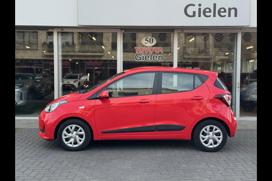 Hyundai i10 1.0i Comfort | Eerste eigenaar, Apple CarPlay/Android Auto, Lichtmetalen velgen, Cruise control, Navigatie, Parkeersensoren