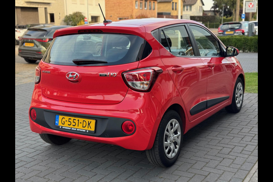 Hyundai i10 1.0i Comfort | Eerste eigenaar, Apple CarPlay/Android Auto, Lichtmetalen velgen, Cruise control, Navigatie, Parkeersensoren