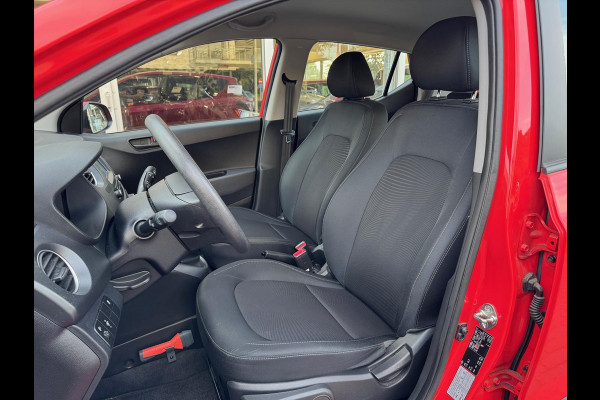 Hyundai i10 1.0i Comfort | Eerste eigenaar, Apple CarPlay/Android Auto, Lichtmetalen velgen, Cruise control, Navigatie, Parkeersensoren