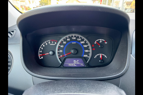 Hyundai i10 1.0i Comfort | Eerste eigenaar, Apple CarPlay/Android Auto, Lichtmetalen velgen, Cruise control, Navigatie, Parkeersensoren