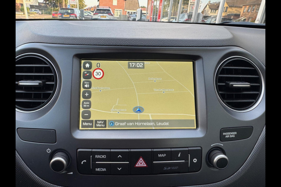 Hyundai i10 1.0i Comfort | Eerste eigenaar, Apple CarPlay/Android Auto, Lichtmetalen velgen, Cruise control, Navigatie, Parkeersensoren