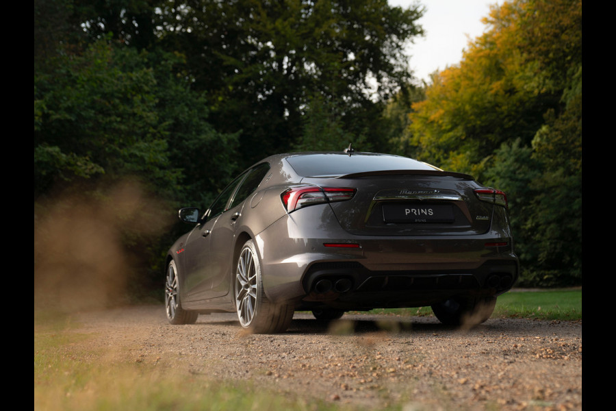 Maserati Ghibli 3.8 V8 Trofeo 580pk | Carbon Ext. Pack | Driver Ass. Pack + | Harman/Kardon | Stoelventilatie Maserati Ghibli 3.8 V8 Trofeo 580pk | Carbon Ext. Pack | Driver Ass. Pack + | Harman/Kardon | Stoelventilatie