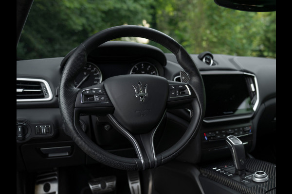 Maserati Ghibli 3.8 V8 Trofeo 580pk | Carbon Ext. Pack | Driver Ass. Pack + | Harman/Kardon | Stoelventilatie Maserati Ghibli 3.8 V8 Trofeo 580pk | Carbon Ext. Pack | Driver Ass. Pack + | Harman/Kardon | Stoelventilatie